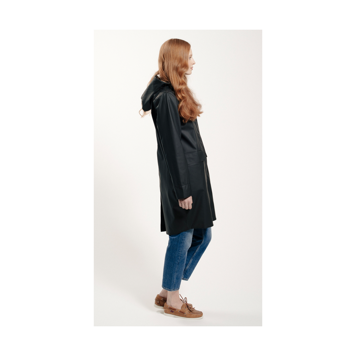 Schwarzer Fårö-Mantel 460